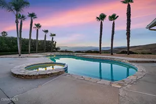 2147 McCrea Rd, Thousand Oaks, CA 91362 - Photo 2