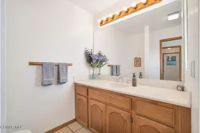 2147 McCrea Road, Thousand Oaks, CA 91362 - Photo 22