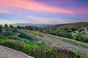 2147 McCrea Rd, Thousand Oaks, CA 91362 - Photo 32