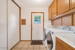 2147 McCrea Rd, Thousand Oaks, CA 91362 - Photo 24