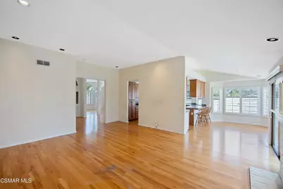 5490 Wembly Avenue, Oak Park, CA 91377 - Photo 14