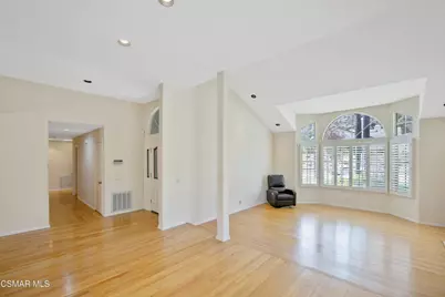 5490 Wembly Avenue, Oak Park, CA 91377 - Photo 10
