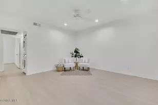 152 Maegan Pl, Thousand Oaks, CA 91362 - Photo 4