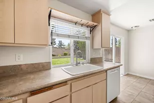 650 Hacienda Dr, Camarillo, CA 93012 - Photo 12