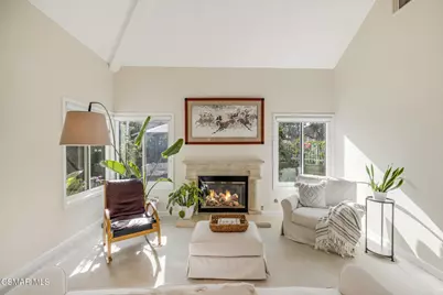 11642 Blossomwood Court, Moorpark, CA 93021 - Photo 6