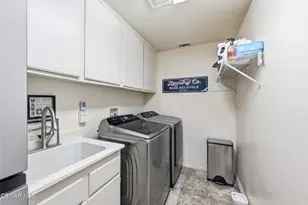 2273 Rudolph Dr, Simi Valley, CA 93065 - Photo 46