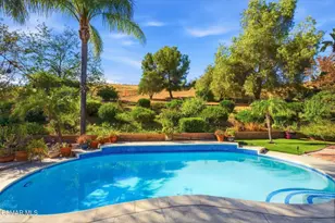 2273 Rudolph Dr, Simi Valley, CA 93065 - Photo 46
