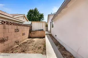 27987 Urbandale Ave, Saugus, CA 91350 - Photo 30