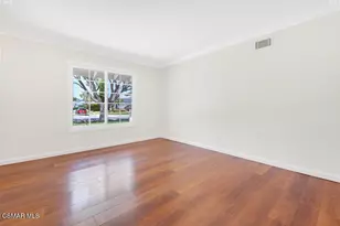 27987 Urbandale Ave, Saugus, CA 91350 - Photo 16