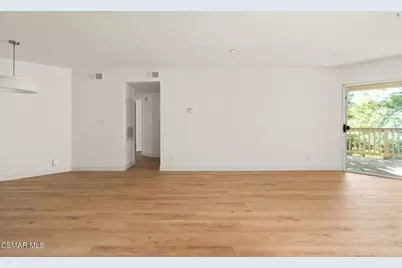 697 Sutton Crest Trail #Tl210, Oak Park, CA 91377 - Photo 4