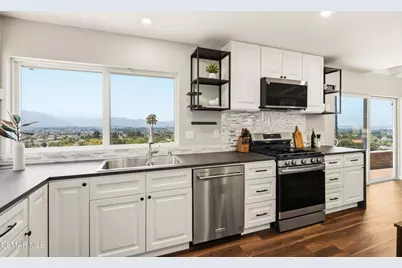 315 N Loop Drive, Camarillo, CA 93010 - Photo 16