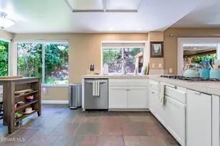 776 Holbertson Ct, Simi Valley, CA 93065 - Photo 24