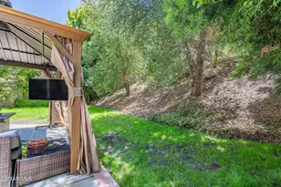 776 Holbertson Ct, Simi Valley, CA 93065 - Photo 66
