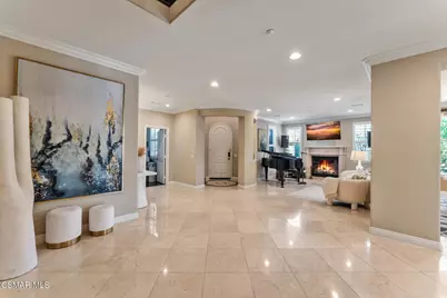 3936 Eagle Flight Drive, Simi Valley, CA 93065 - Photo 4