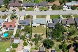 318 Carla Dr, Simi Valley, CA 93065 - Photo 46