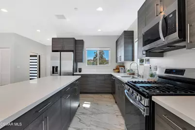 955 Brossard Drive, Thousand Oaks, CA 91360 - Photo 10