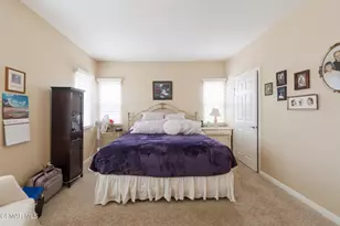 477 Country Club Dr, Simi Valley, CA 93065 - Photo 22