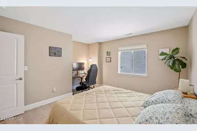 7092 Crimora Avenue, Moorpark, CA 93021 - Photo 20