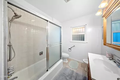 20428 Roscoe Boulevard, Winnetka, CA 91306 - Photo 20