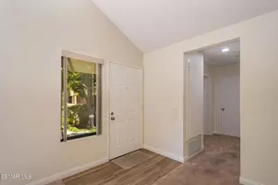 2212 Birchglen Street, Simi Valley, CA 93063 - Photo 2