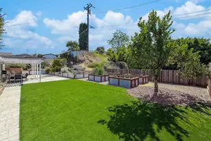 2168 Young Ave, Thousand Oaks, CA 91360 - Photo 38