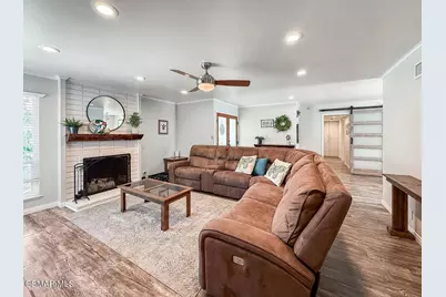 2168 Young Avenue, Thousand Oaks, CA 91360 - Photo 8