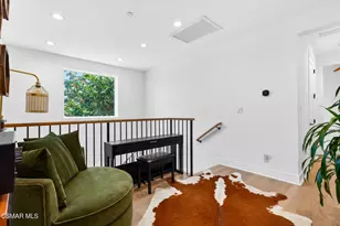 1135 N Commonwealth Ave, Los Angeles, CA 90029 - Photo 16