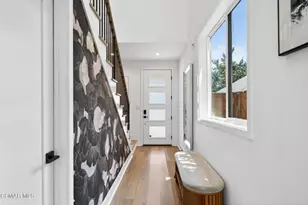 1135 N Commonwealth Ave, Los Angeles, CA 90029 - Photo 14