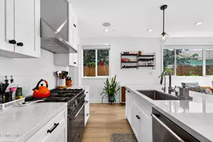 1135 N Commonwealth Ave, Los Angeles, CA 90029 - Photo 8