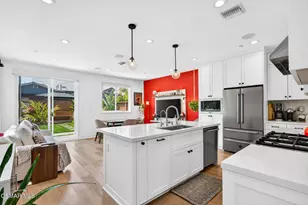1135 N Commonwealth Ave, Los Angeles, CA 90029 - Photo 12
