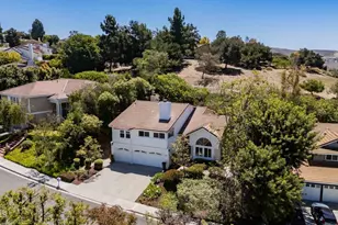 3142 Rikkard Dr, Thousand Oaks, CA 91362 - Photo 2