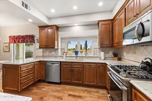 6708 Lafayette Ct, Moorpark, CA 93021 - Photo 10