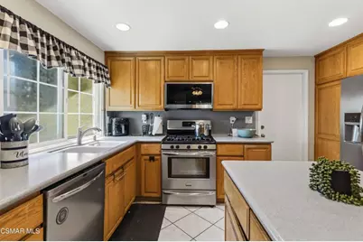 246 Hermes Street, Simi Valley, CA 93065 - Photo 14