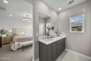 2556 Little Rock Lane, Simi Valley, CA 93065 - Photo 12