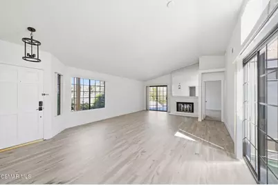 802 Congressional Road, Simi Valley, CA 93065 - Photo 2