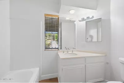 802 Congressional Road, Simi Valley, CA 93065 - Photo 14