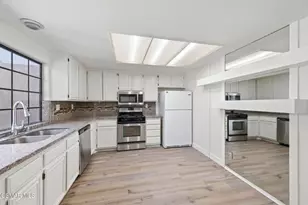 802 Congressional Rd, Simi Valley, CA 93065 - Photo 10
