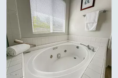 442 Fallbrook Avenue, Thousand Oaks, CA 91320 - Photo 40