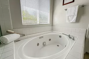 442 Fallbrook Ave, Thousand Oaks, CA 91320 - Photo 40
