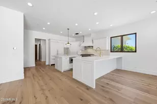 82 Queen's Garden Dr, Westlake Village, CA 91361 - Photo 14