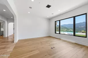 82 Queen's Garden Dr, Westlake Village, CA 91361 - Photo 6