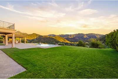 82 Queens Garden Drive, Westlake Village, CA 91361 - Photo 20