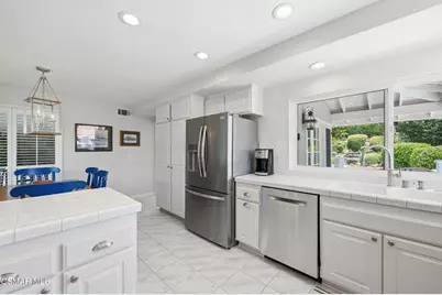 1867 Stonesgate Street, Westlake Village, CA 91361 - Photo 18