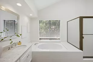 2007 Simsbury Ct, Thousand Oaks, CA 91360 - Photo 24