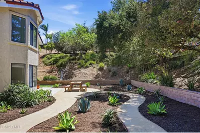 2007 Simsbury Court, Thousand Oaks, CA 91360 - Photo 34