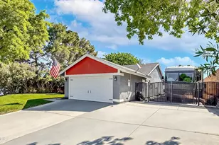 36772 Petra Dr, Palmdale, CA 93550 - Photo 2