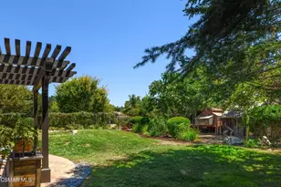 936 Vivian Cir, Newbury Park, CA 91320 - Photo 28