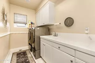 961 Alexandra Ct, Oak Park, CA 91377 - Photo 50