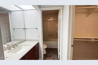 688 Indian Oak Lane #107, Oak Park, CA 91377 - Photo 12