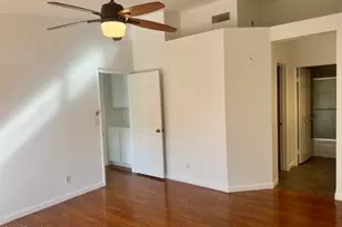 688 Indian Oak Ln, Oak Park, CA 91377 - Photo 14